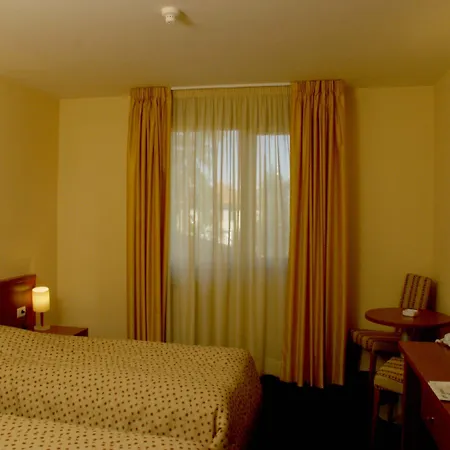 Hotel Pirin &